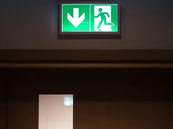 LED-Deckenleuchte – Beleuchtungsinstallation von Kiracti Elektrotechnik